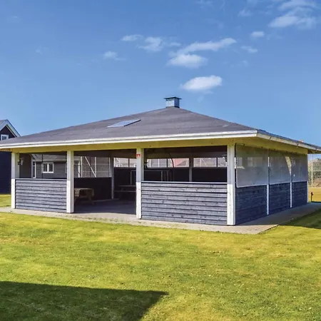 Σπίτι διακοπών 4 Star In *