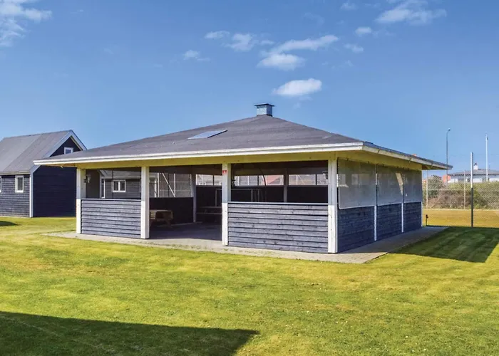 Σπίτι διακοπών 4 Star In *